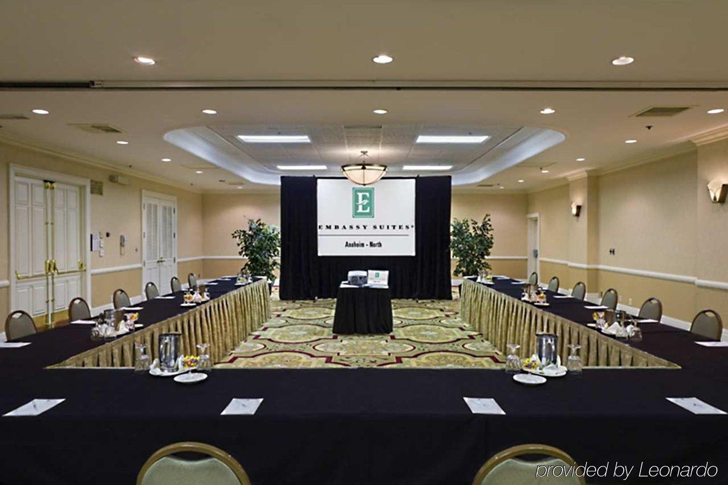Embassy Suites By Hilton Anaheim North מתקנים תמונה